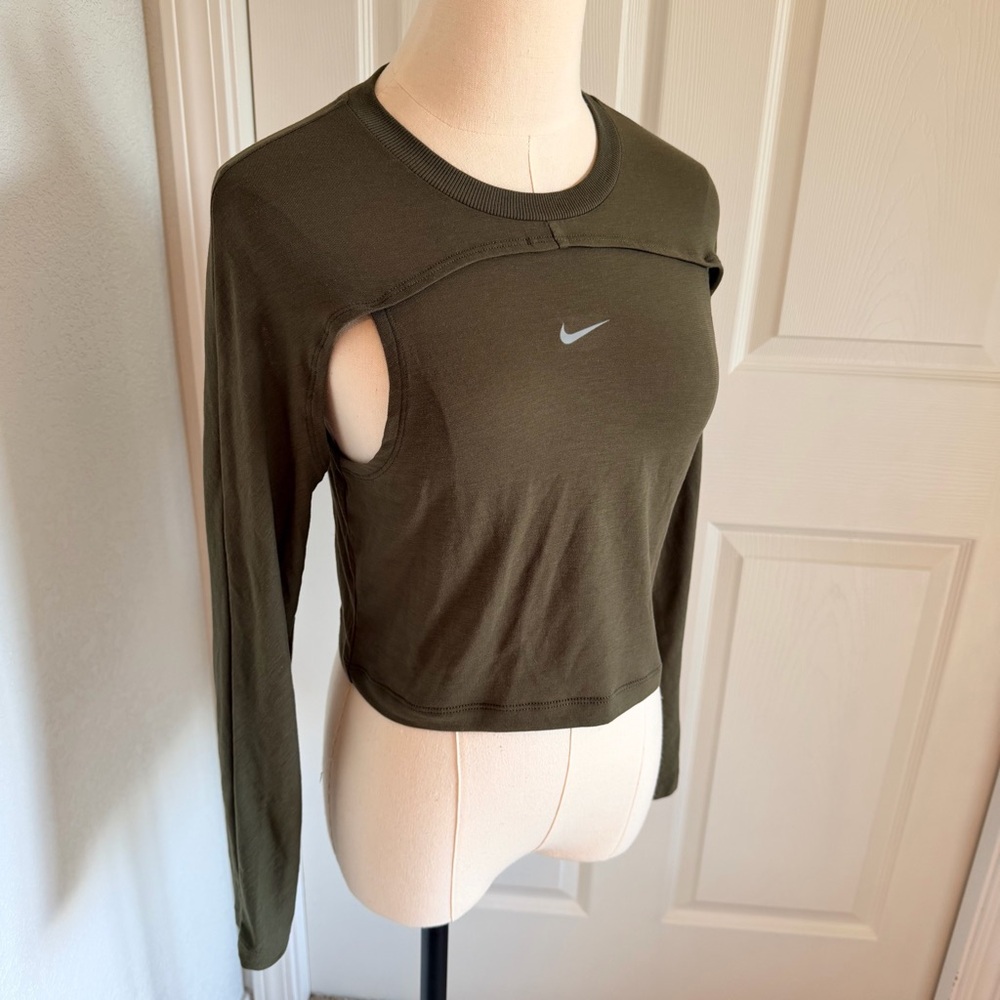 Nike Olive Green Shirt Ventilated with style size M